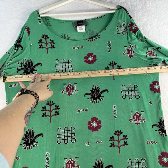 Slinky Brand Plus 1X Tunic Top Asymmetric Geometric Print V-Neck Lagenlook Green - Picture 9 of 13